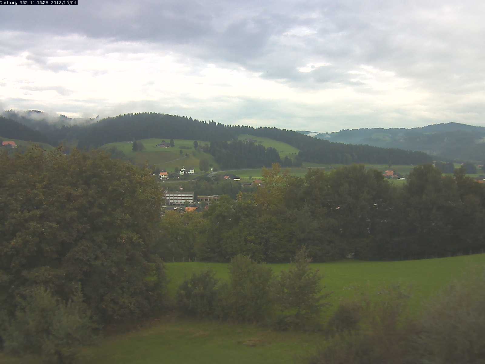 Webcam-Bild: Aussicht vom Dorfberg in Langnau 20131004-110600