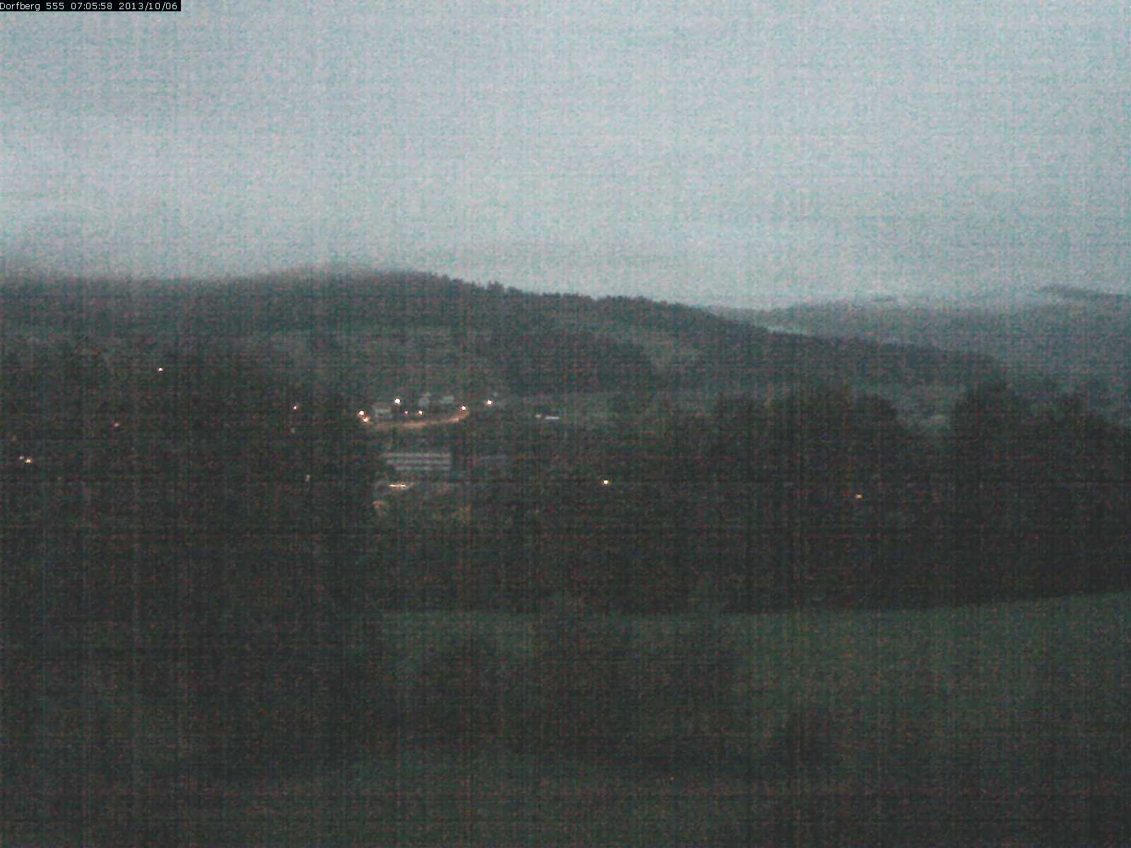 Webcam-Bild: Aussicht vom Dorfberg in Langnau 20131006-070600
