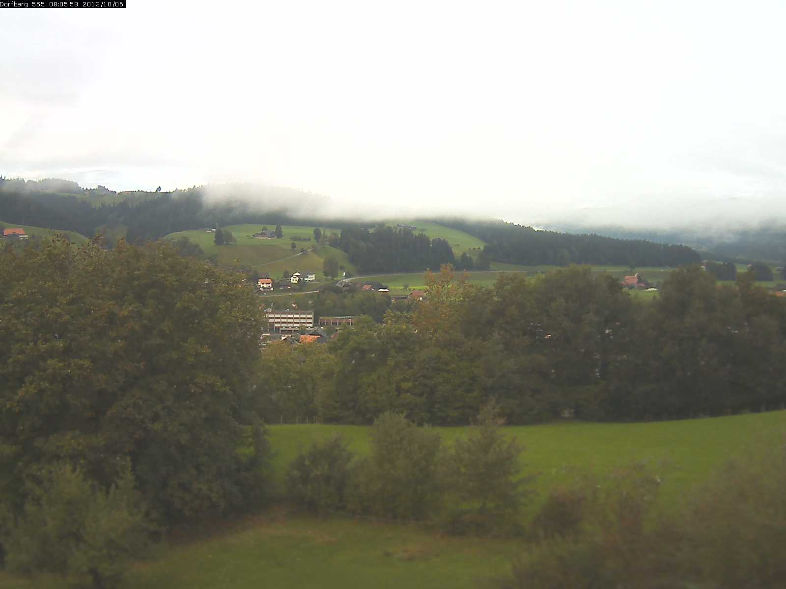 Webcam-Bild: Aussicht vom Dorfberg in Langnau 20131006-080600