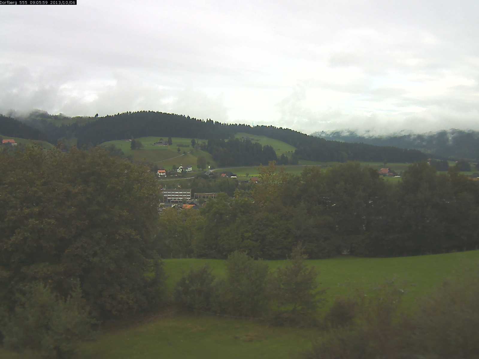 Webcam-Bild: Aussicht vom Dorfberg in Langnau 20131006-090600