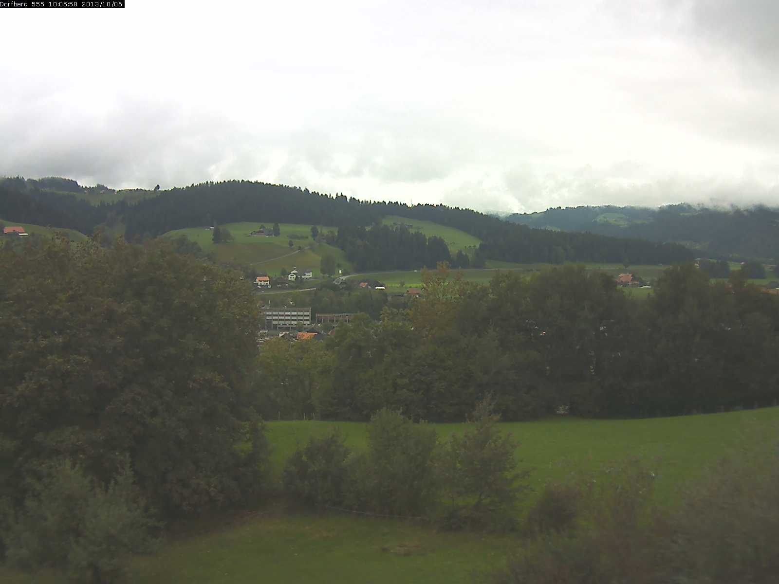 Webcam-Bild: Aussicht vom Dorfberg in Langnau 20131006-100600