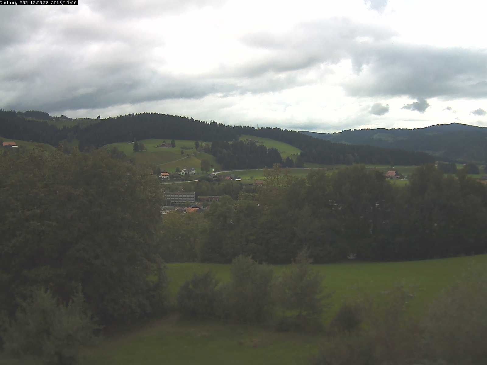 Webcam-Bild: Aussicht vom Dorfberg in Langnau 20131006-150600
