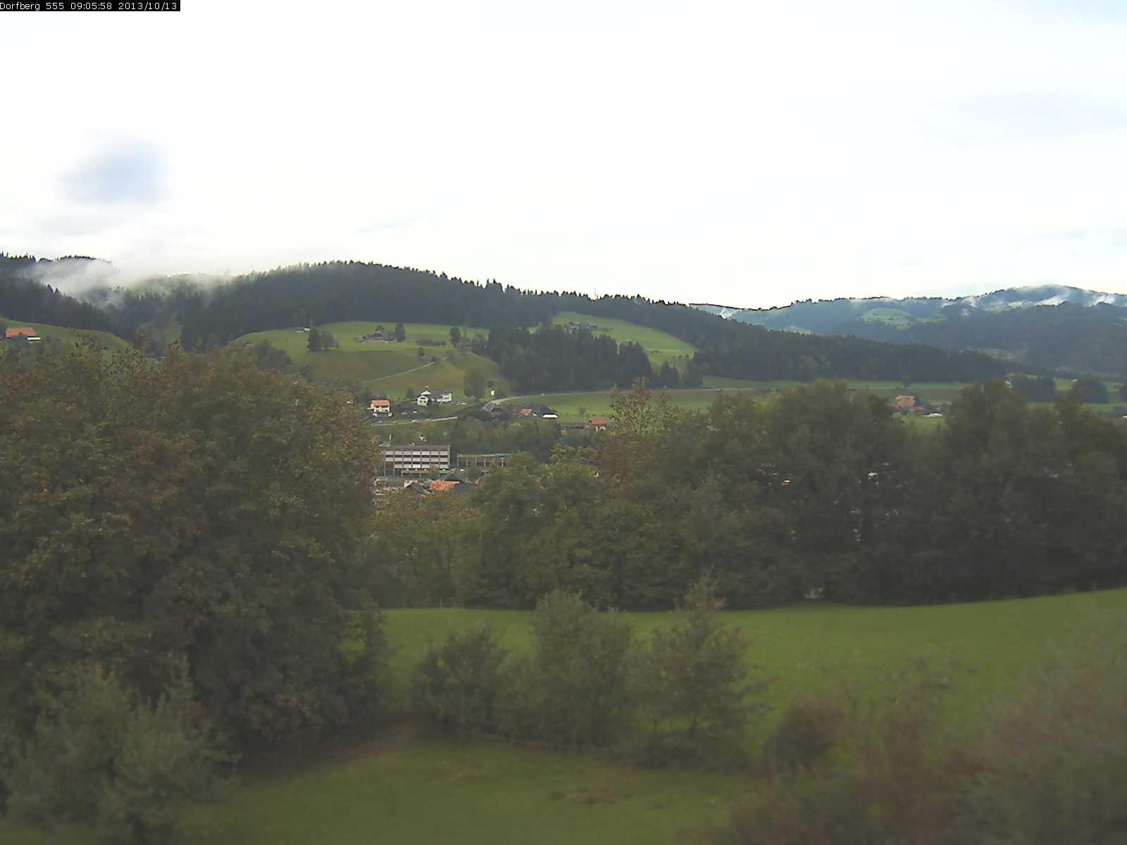 Webcam-Bild: Aussicht vom Dorfberg in Langnau 20131013-090600