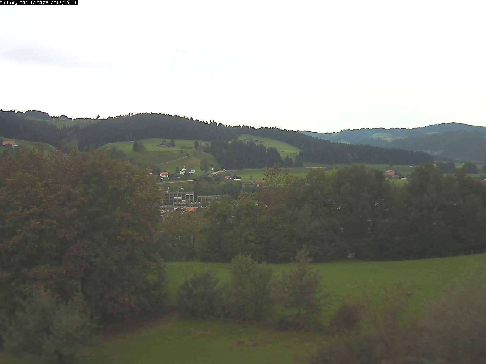Webcam-Bild: Aussicht vom Dorfberg in Langnau 20131014-120600