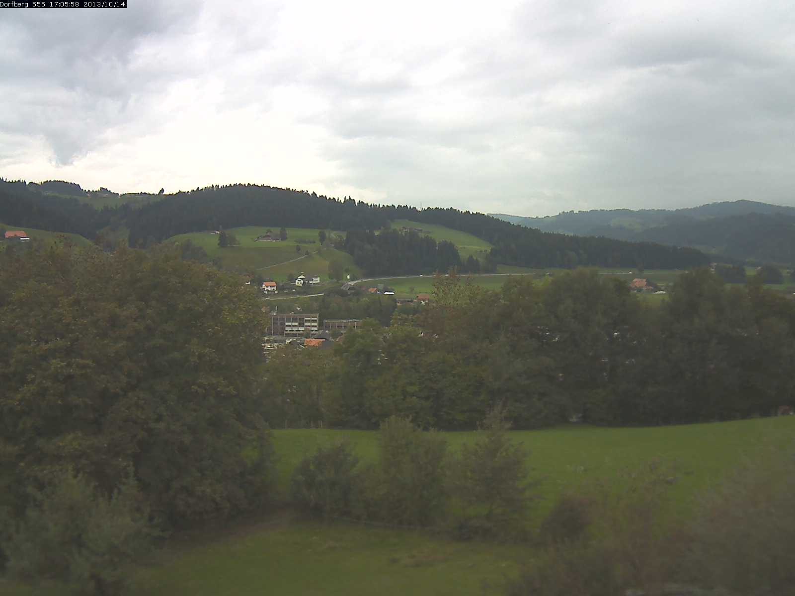 Webcam-Bild: Aussicht vom Dorfberg in Langnau 20131014-170600