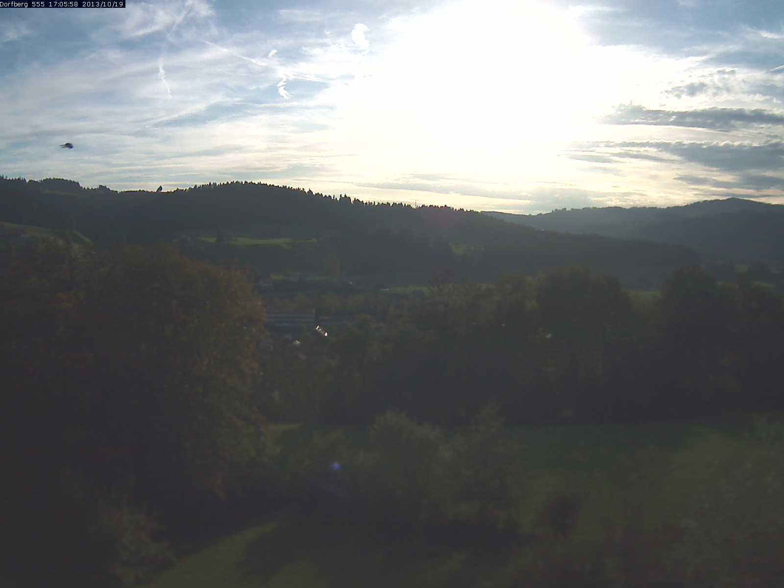 Webcam-Bild: Aussicht vom Dorfberg in Langnau 20131019-170600