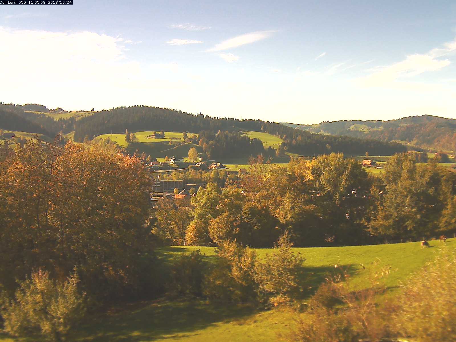 Webcam-Bild: Aussicht vom Dorfberg in Langnau 20131024-110600