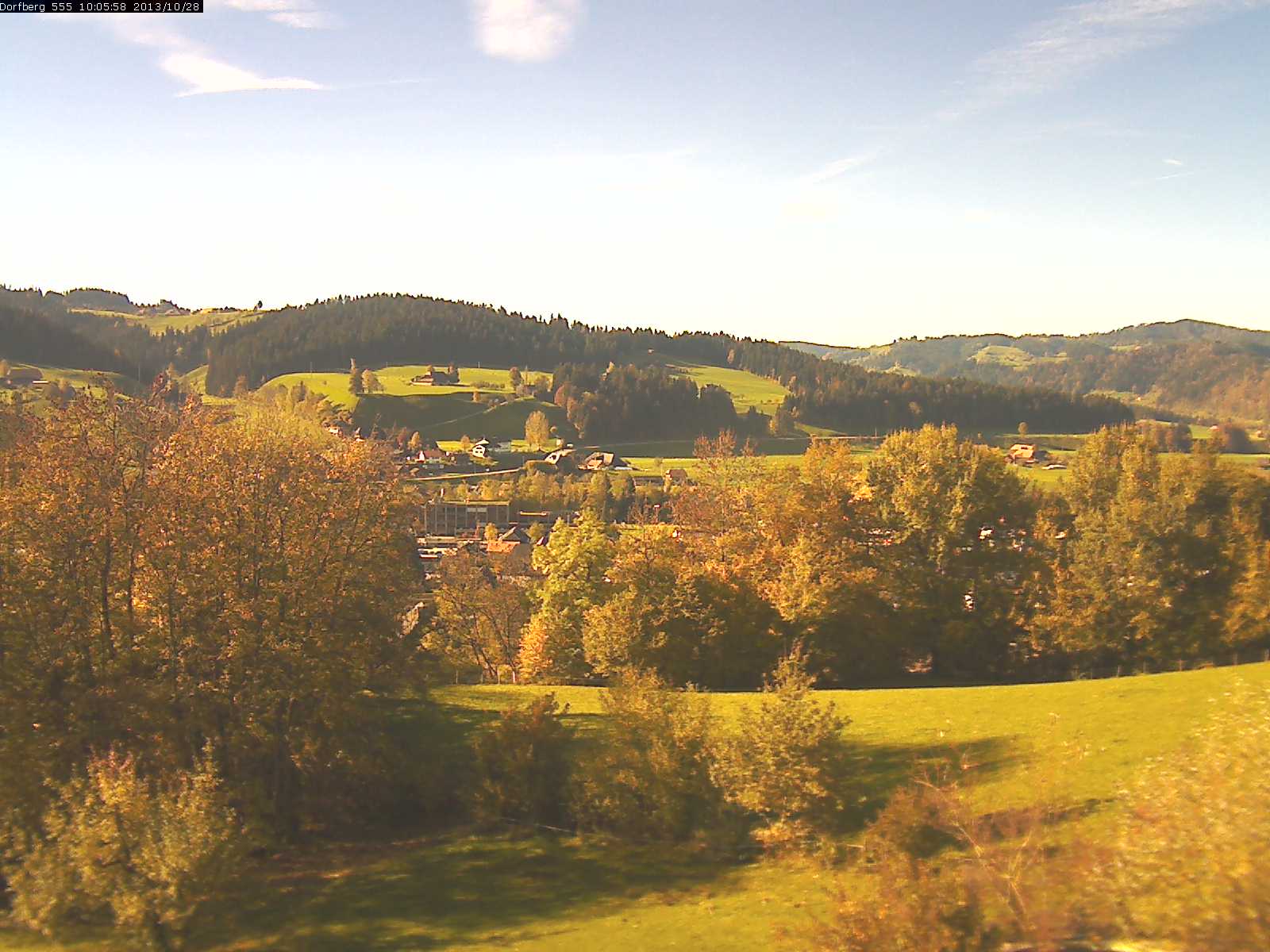 Webcam-Bild: Aussicht vom Dorfberg in Langnau 20131028-100600