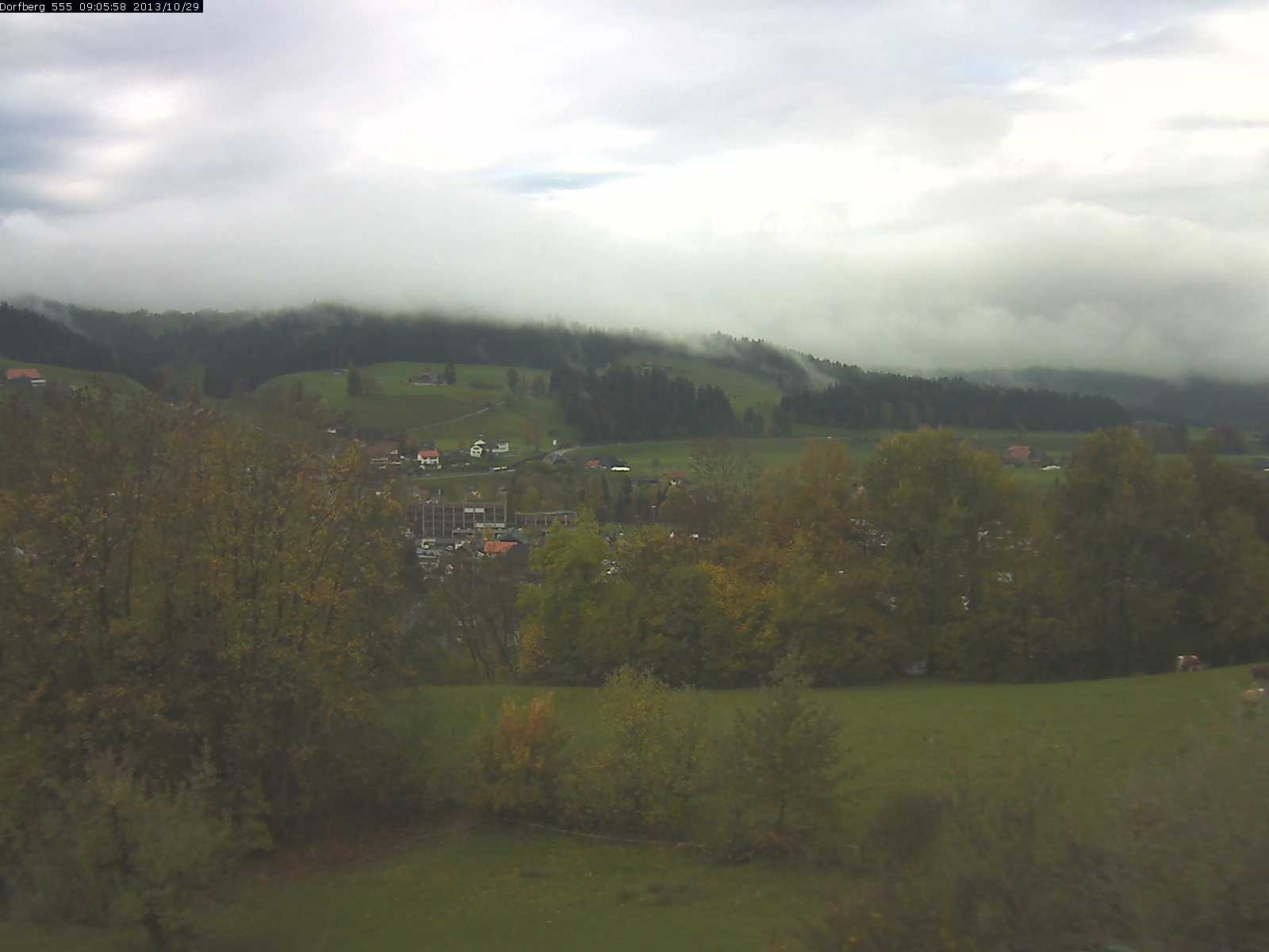 Webcam-Bild: Aussicht vom Dorfberg in Langnau 20131029-090600