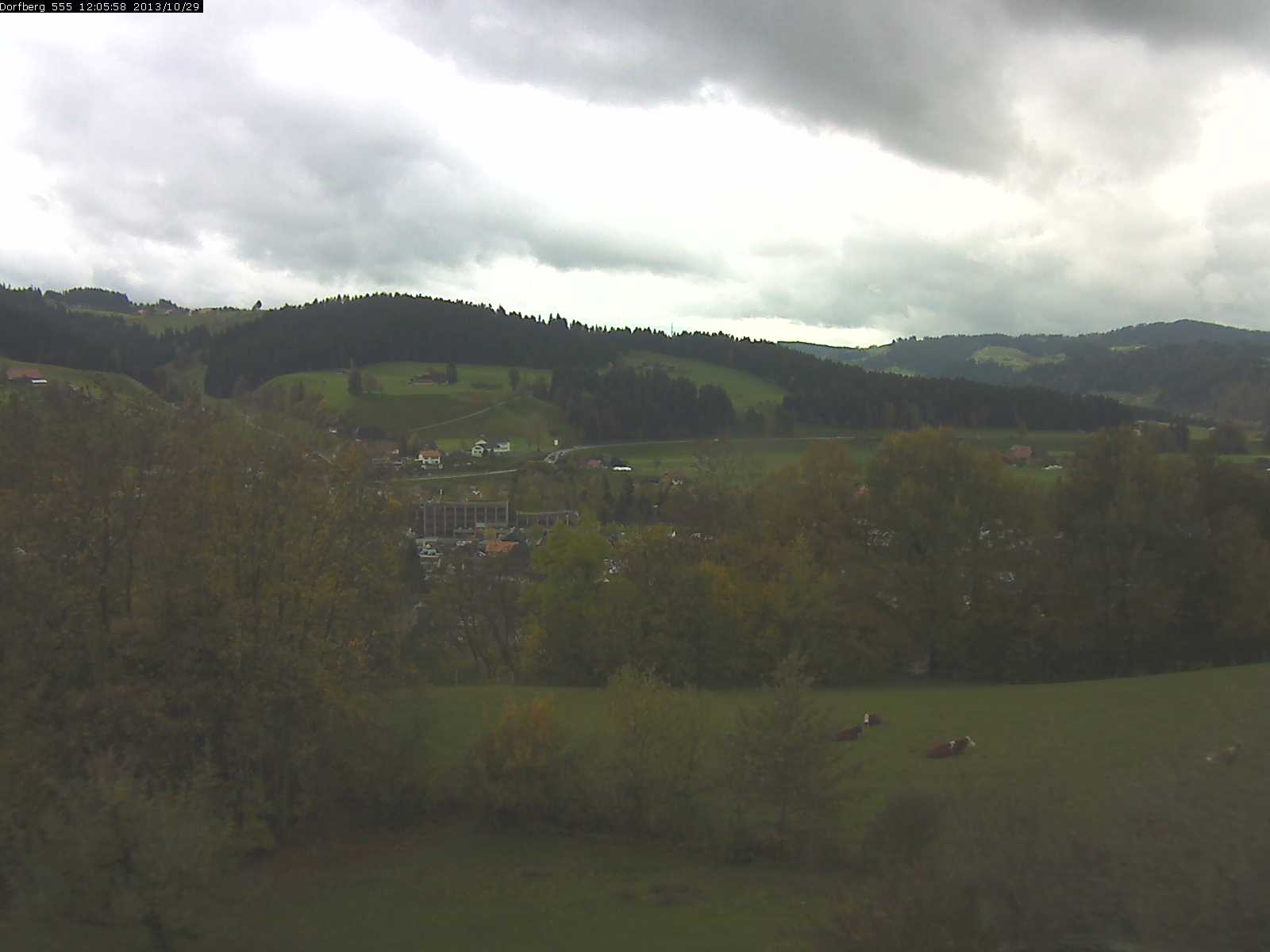 Webcam-Bild: Aussicht vom Dorfberg in Langnau 20131029-120600