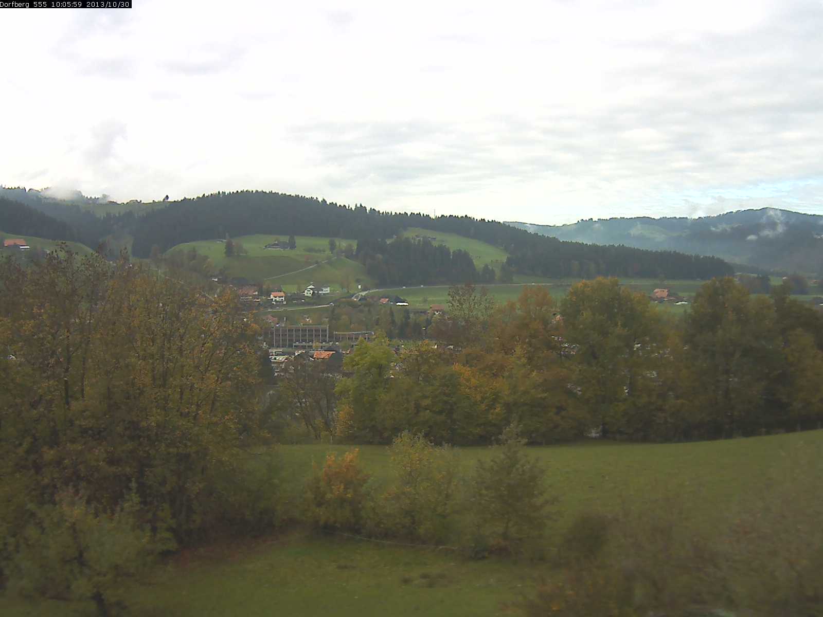 Webcam-Bild: Aussicht vom Dorfberg in Langnau 20131030-100600