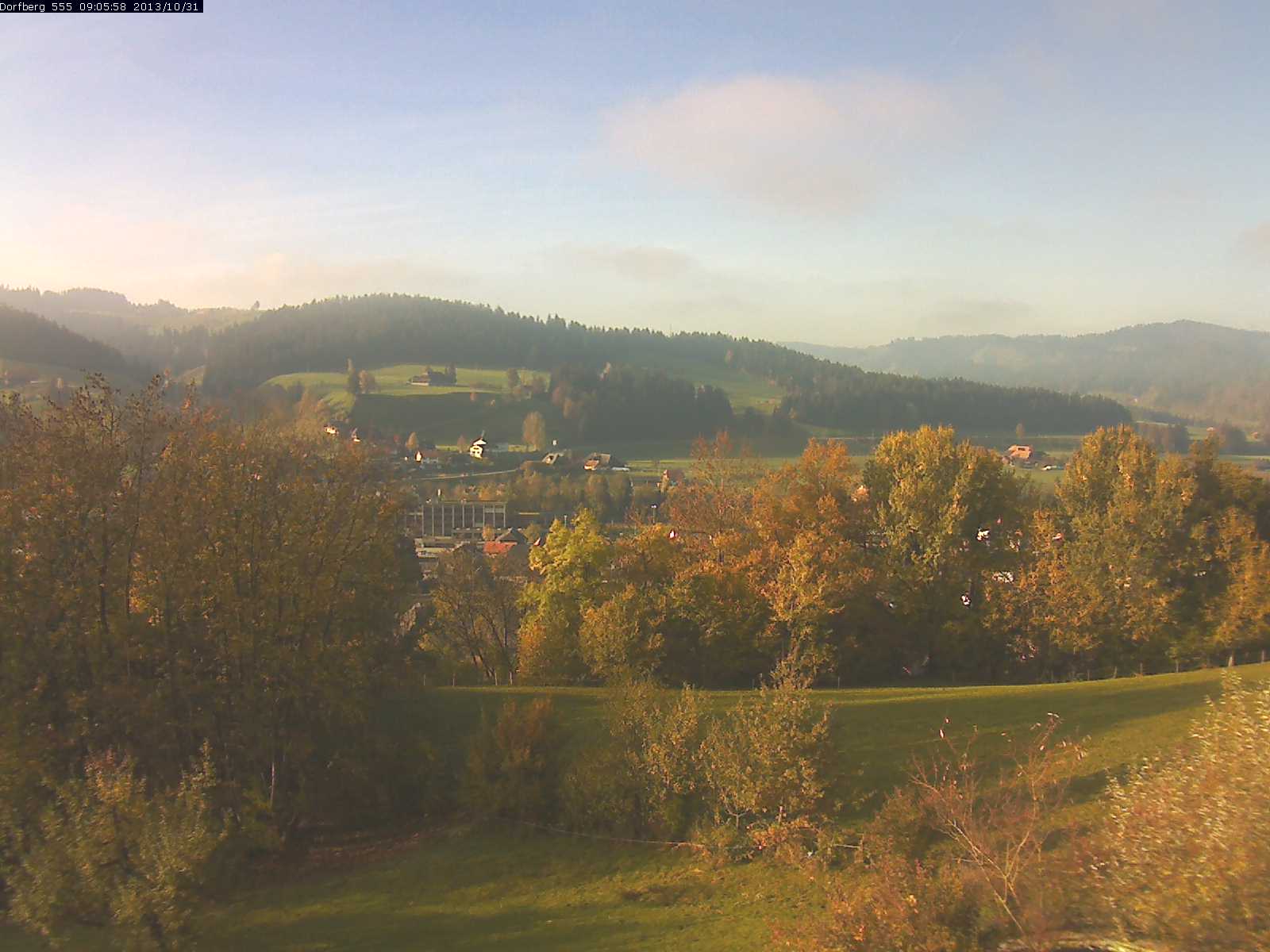 Webcam-Bild: Aussicht vom Dorfberg in Langnau 20131031-090600