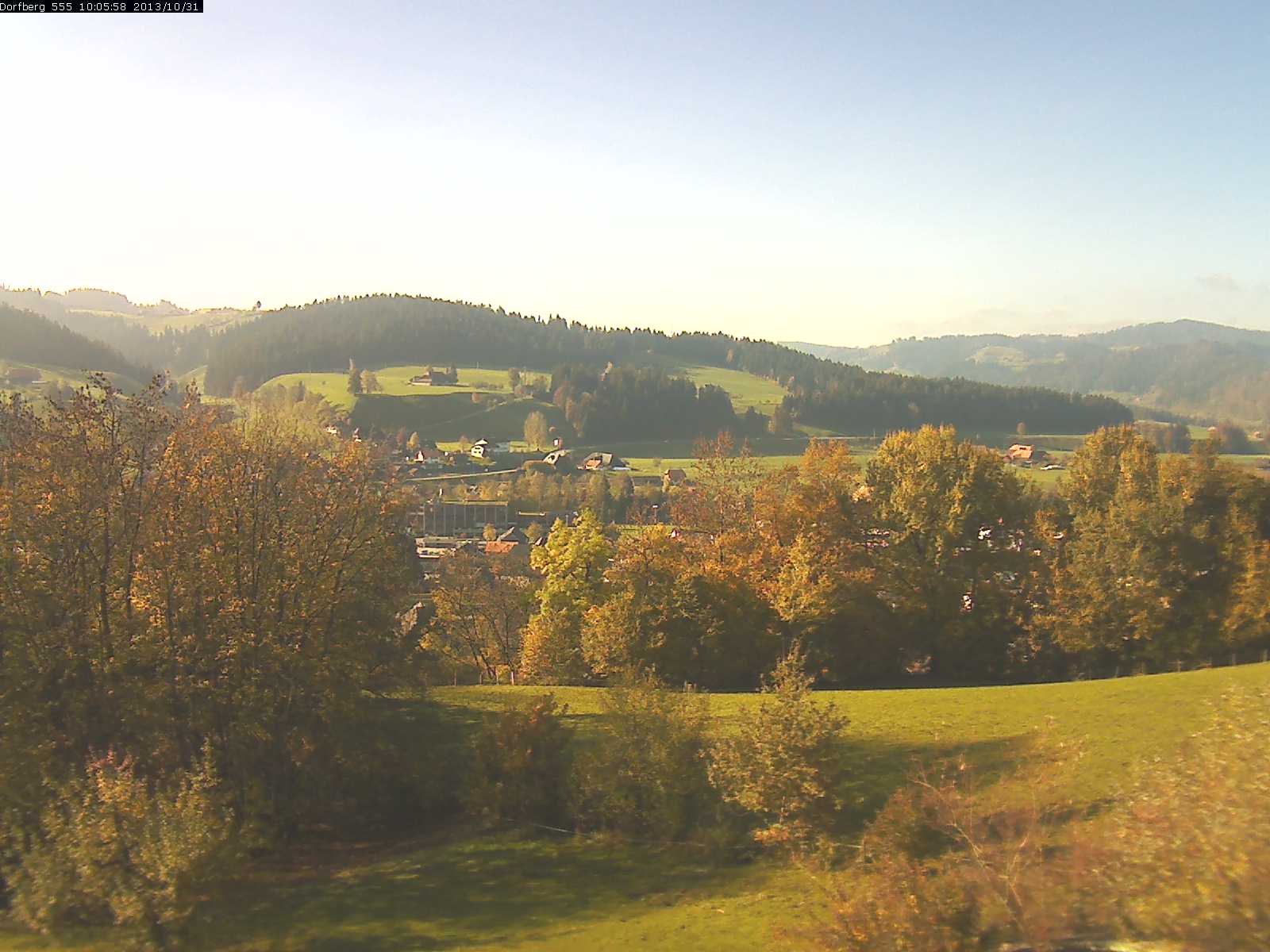Webcam-Bild: Aussicht vom Dorfberg in Langnau 20131031-100600
