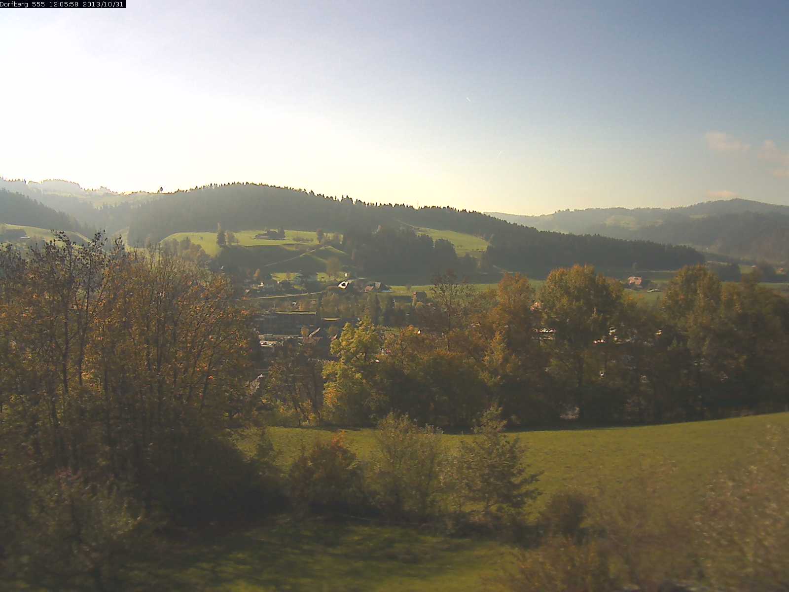 Webcam-Bild: Aussicht vom Dorfberg in Langnau 20131031-120600