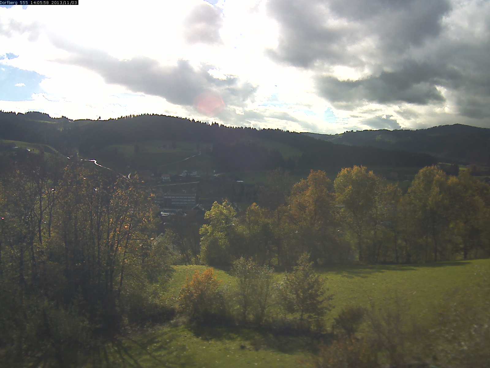 Webcam-Bild: Aussicht vom Dorfberg in Langnau 20131103-140600