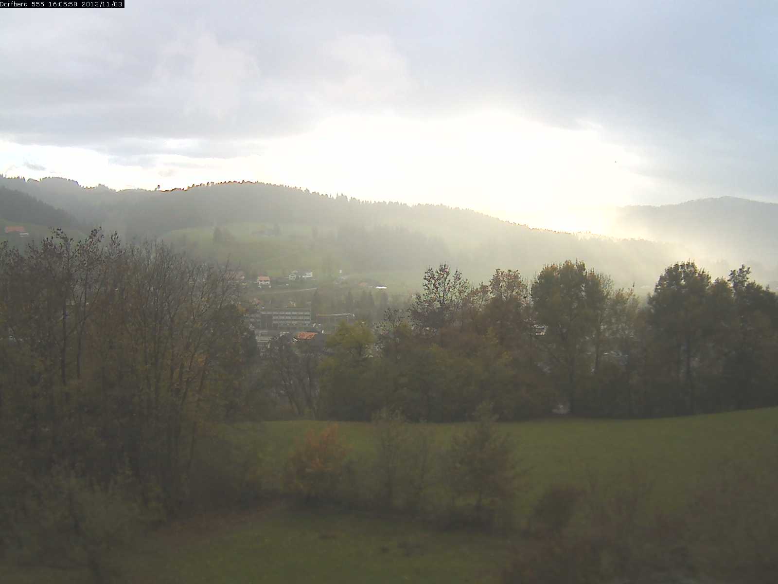 Webcam-Bild: Aussicht vom Dorfberg in Langnau 20131103-160600