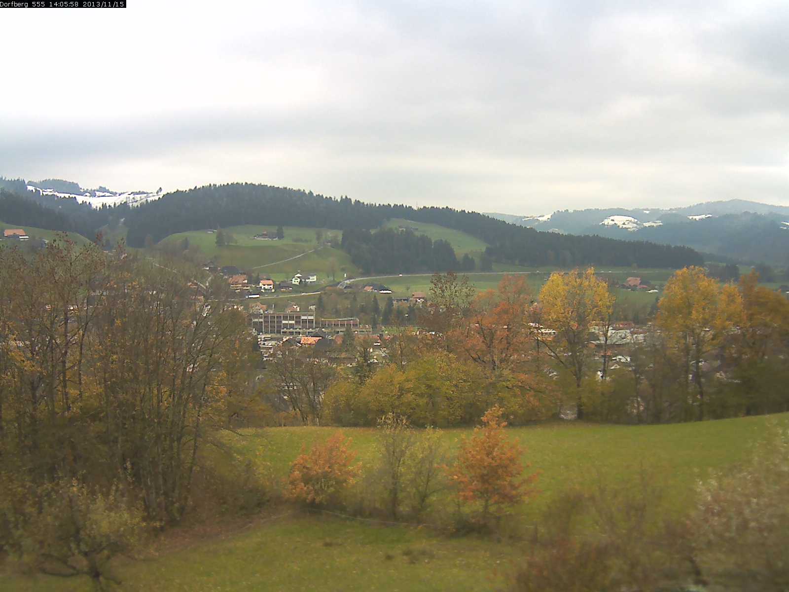 Webcam-Bild: Aussicht vom Dorfberg in Langnau 20131115-140600