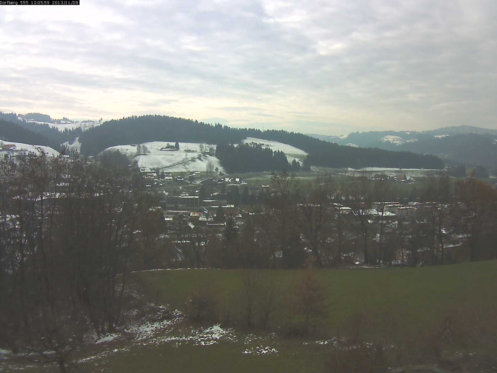 Webcam-Bild: Aussicht vom Dorfberg in Langnau 20131128-120600