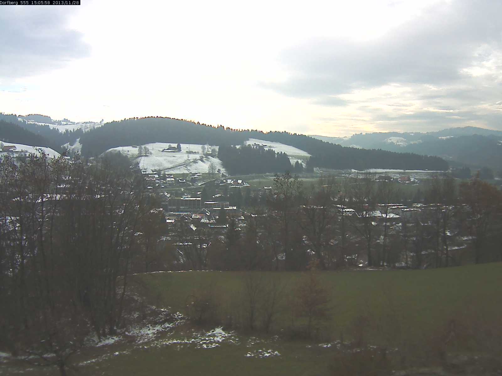 Webcam-Bild: Aussicht vom Dorfberg in Langnau 20131128-150600