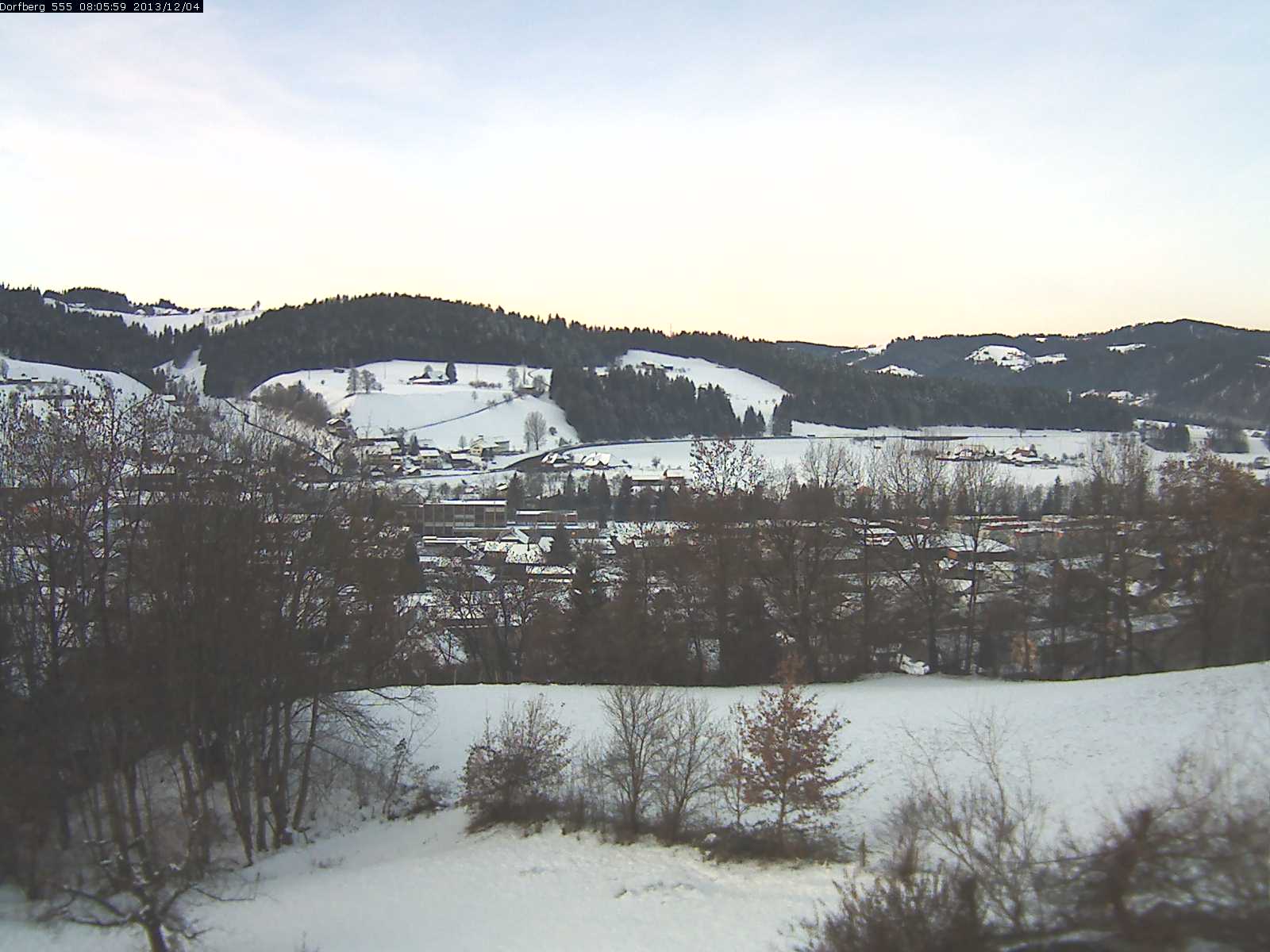 Webcam-Bild: Aussicht vom Dorfberg in Langnau 20131204-080600