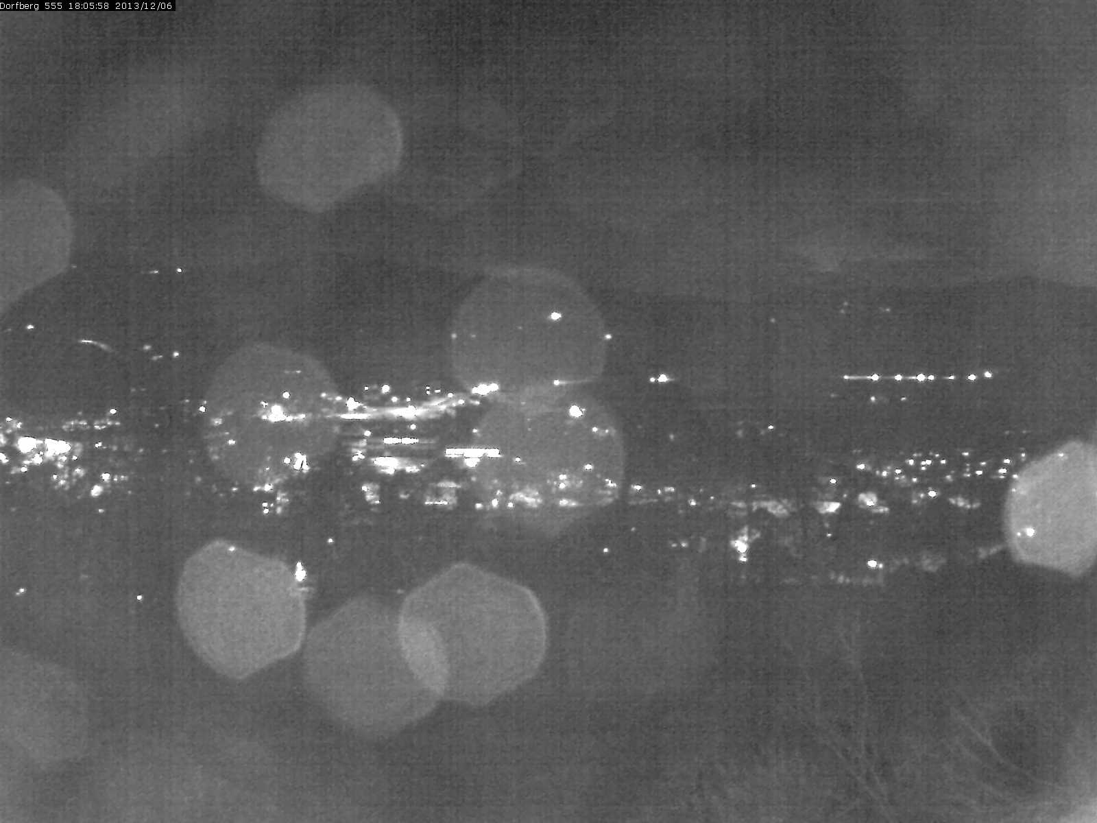Webcam-Bild: Aussicht vom Dorfberg in Langnau 20131206-180600