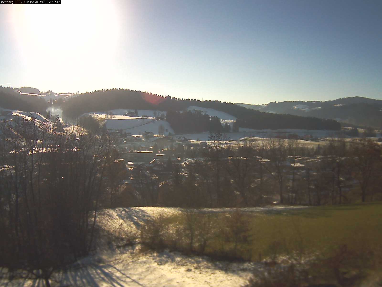Webcam-Bild: Aussicht vom Dorfberg in Langnau 20131207-140600