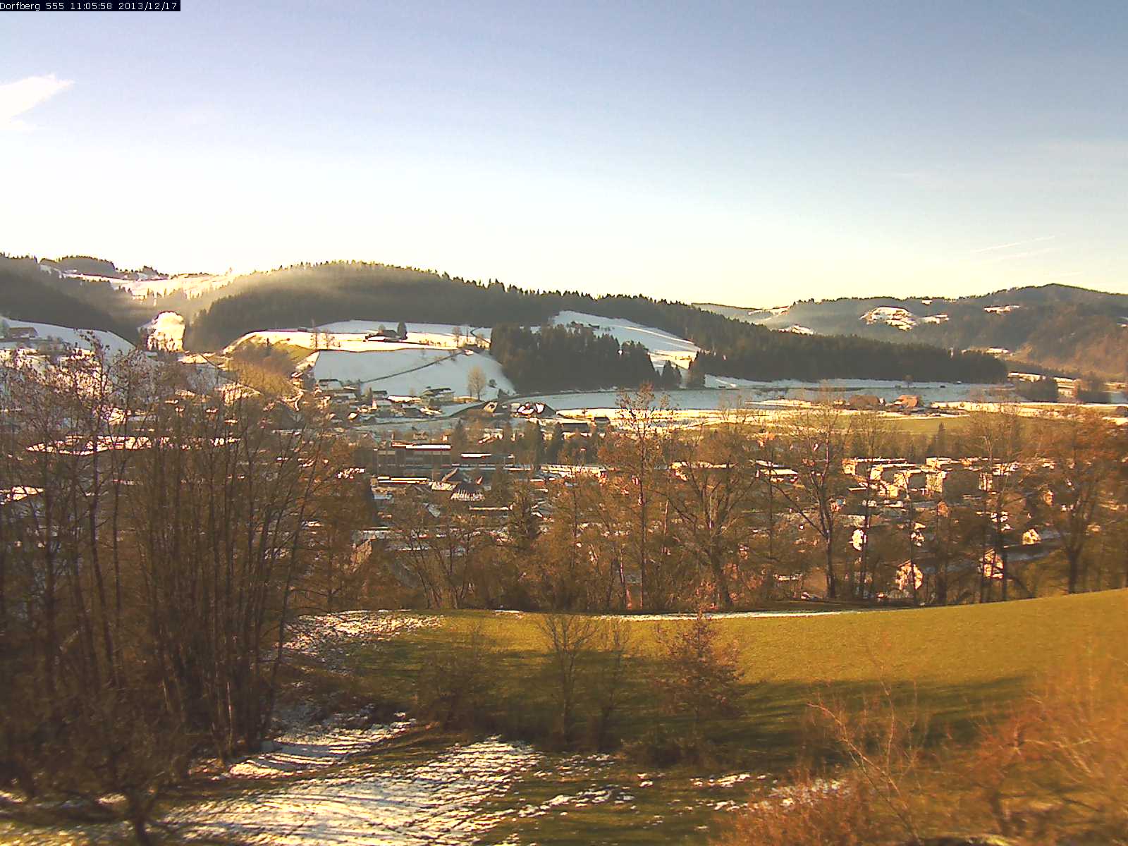 Webcam-Bild: Aussicht vom Dorfberg in Langnau 20131217-110600