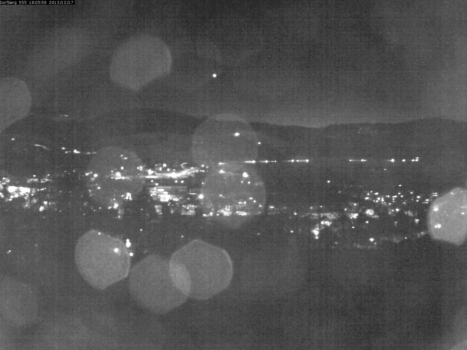 Webcam-Bild: Aussicht vom Dorfberg in Langnau 20131217-180600