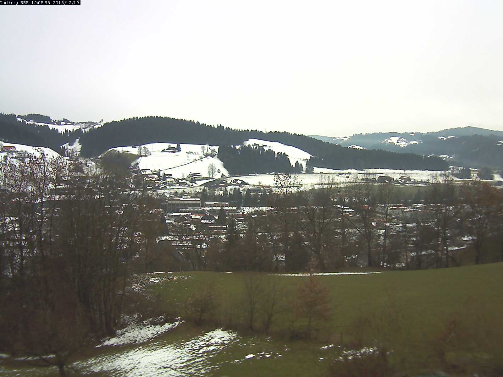 Webcam-Bild: Aussicht vom Dorfberg in Langnau 20131219-120600