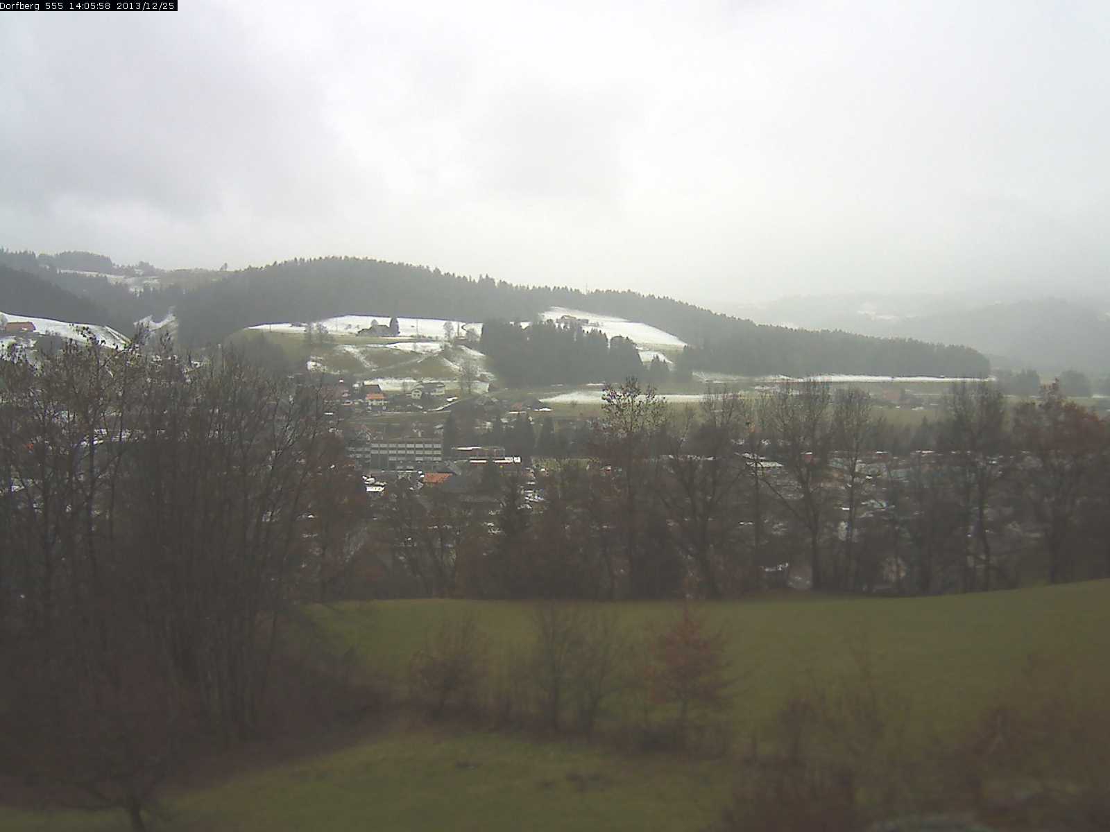 Webcam-Bild: Aussicht vom Dorfberg in Langnau 20131225-140600