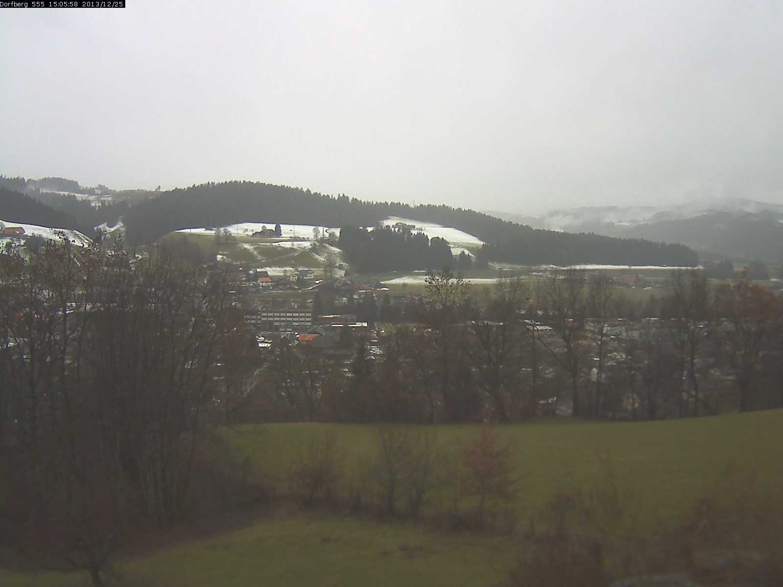 Webcam-Bild: Aussicht vom Dorfberg in Langnau 20131225-150600