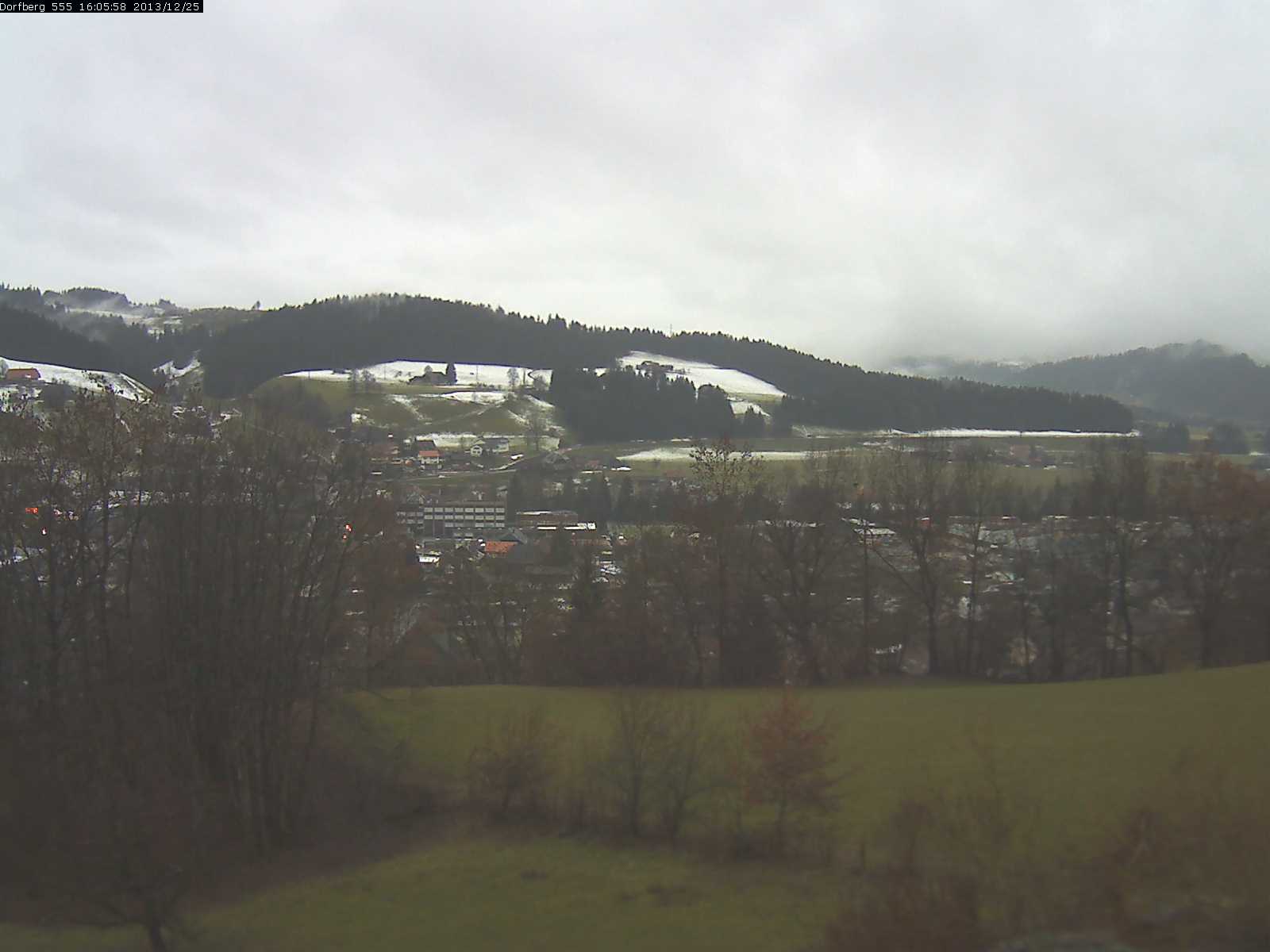 Webcam-Bild: Aussicht vom Dorfberg in Langnau 20131225-160600