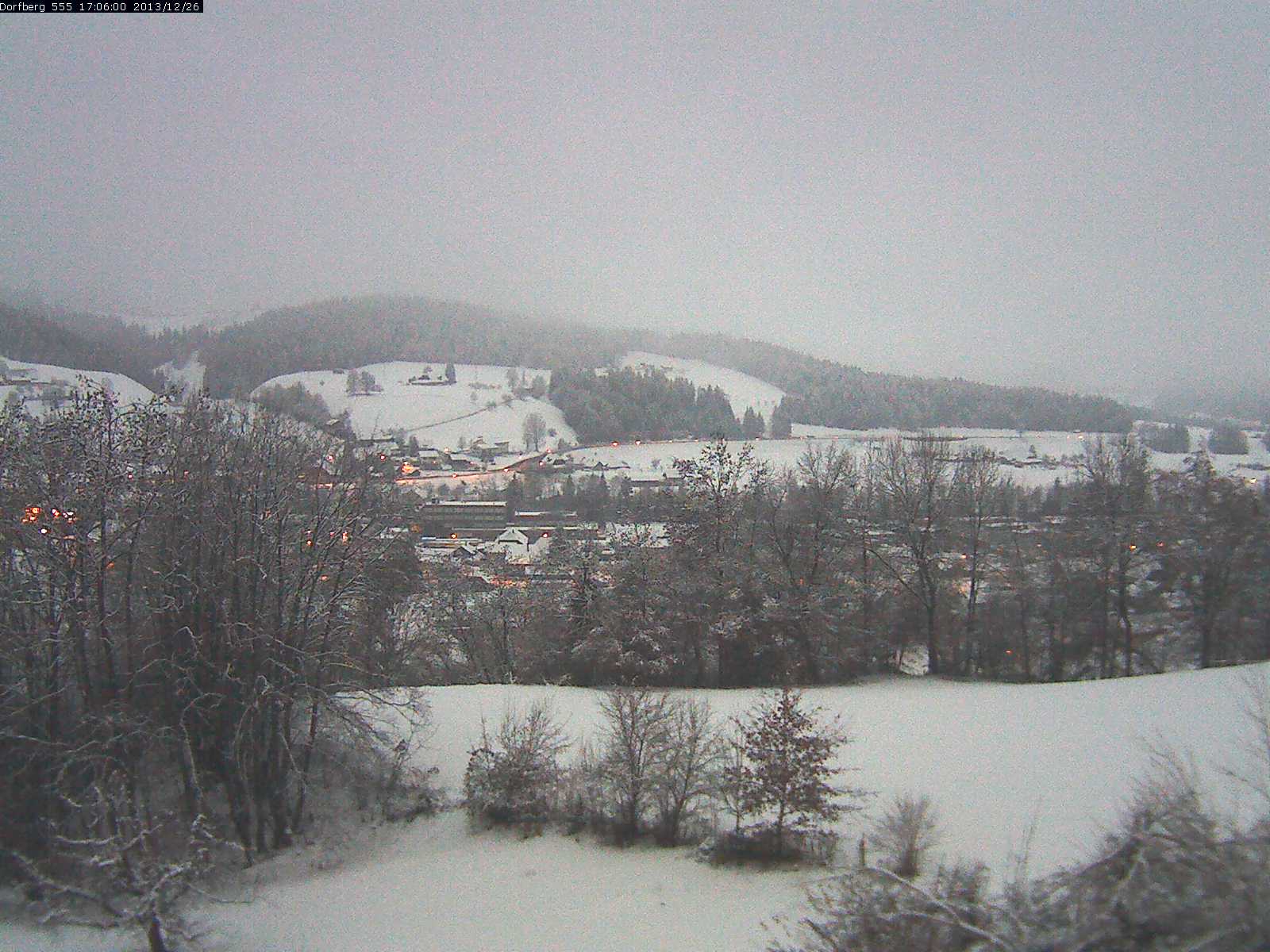 Webcam-Bild: Aussicht vom Dorfberg in Langnau 20131226-170600
