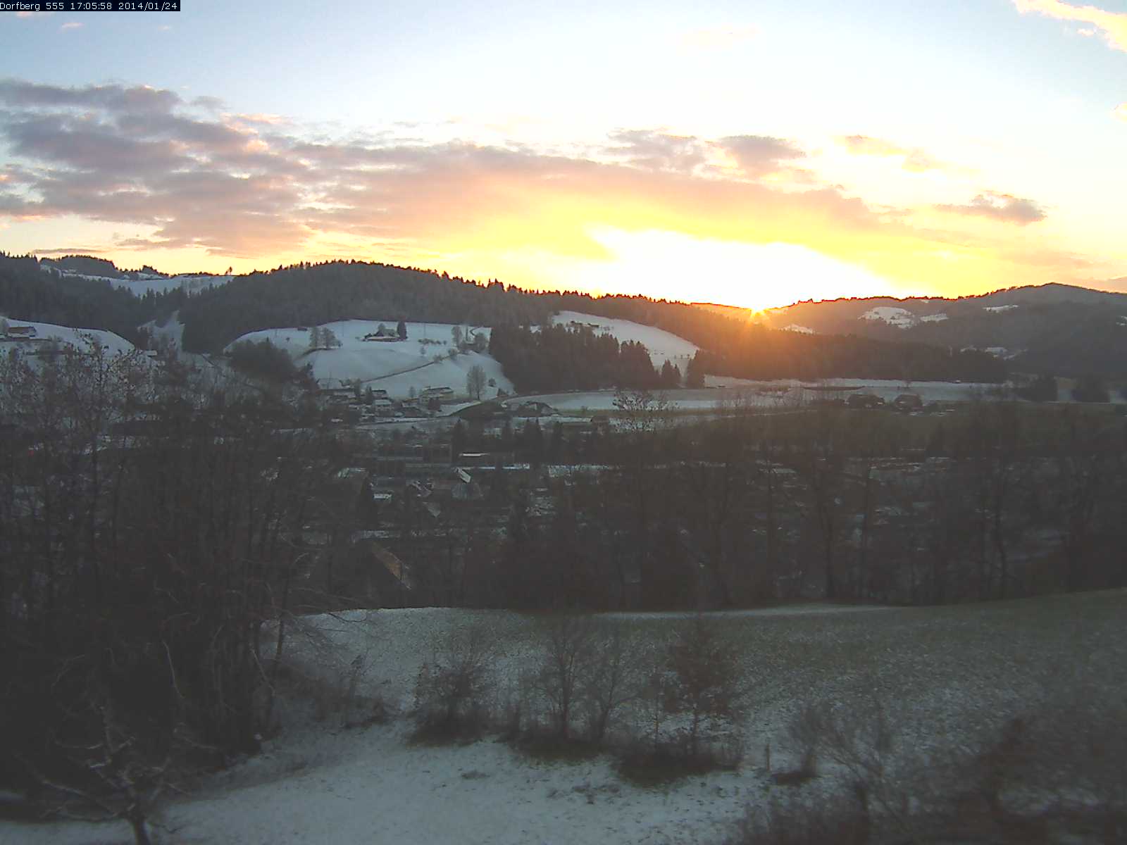 Webcam-Bild: Aussicht vom Dorfberg in Langnau 20140124-170600