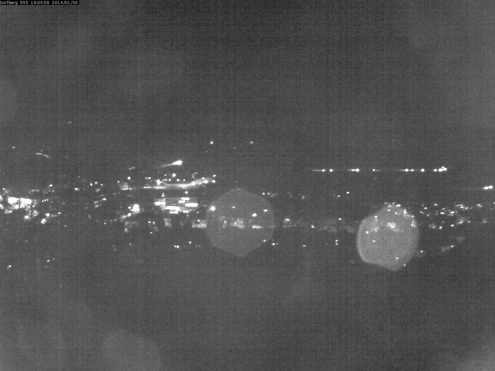 Webcam-Bild: Aussicht vom Dorfberg in Langnau 20140130-190600
