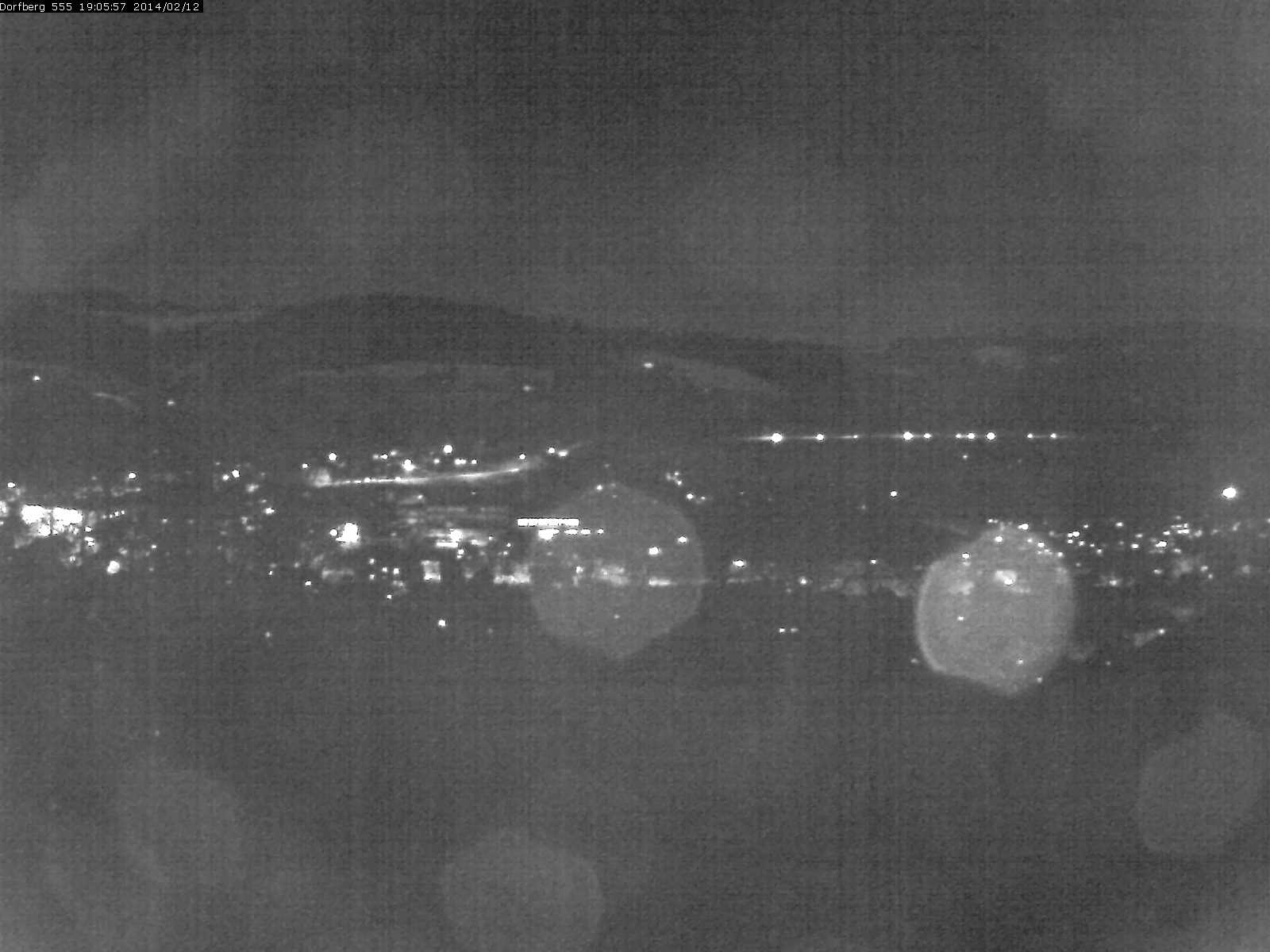 Webcam-Bild: Aussicht vom Dorfberg in Langnau 20140212-190600