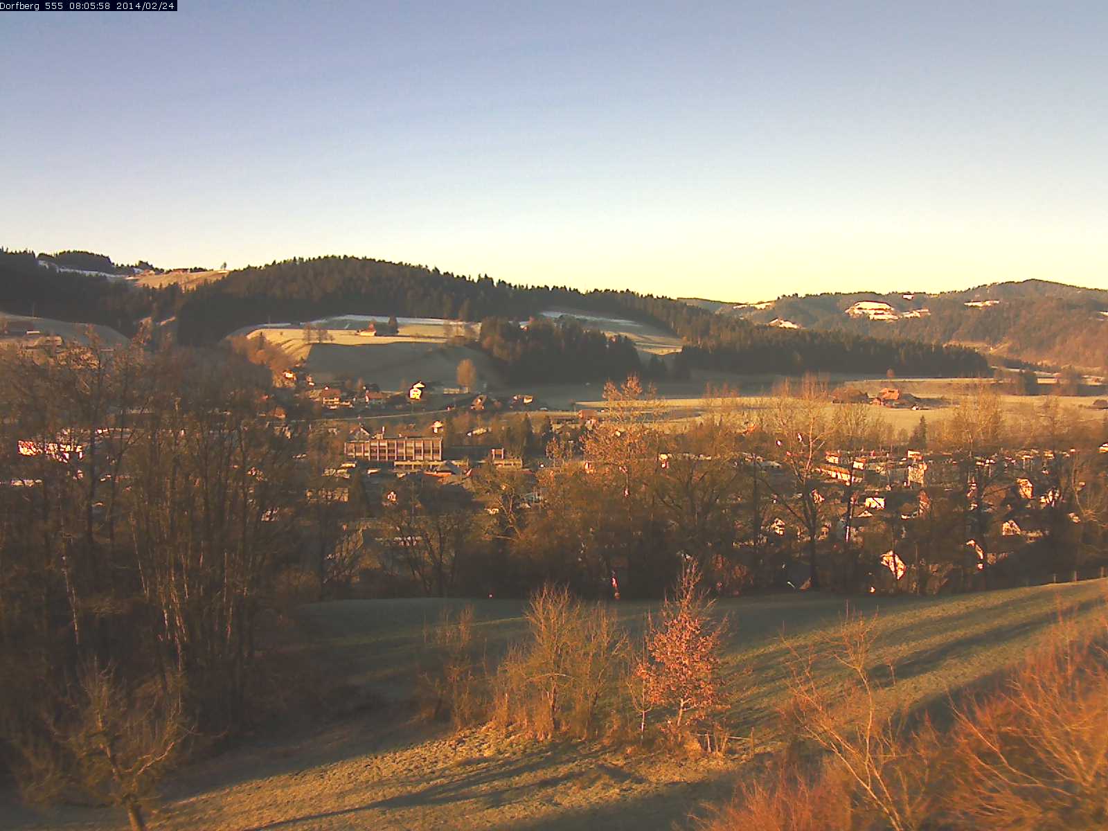 Webcam-Bild: Aussicht vom Dorfberg in Langnau 20140224-080600