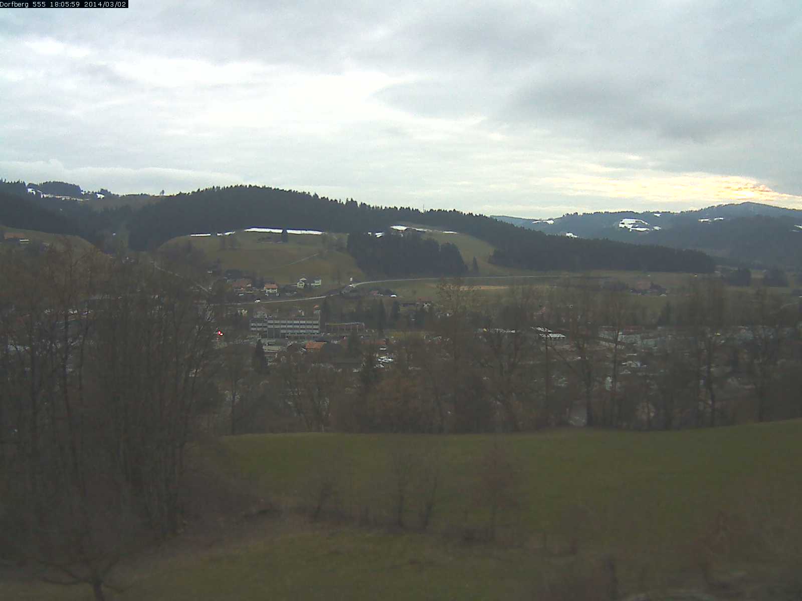 Webcam-Bild: Aussicht vom Dorfberg in Langnau 20140302-180600