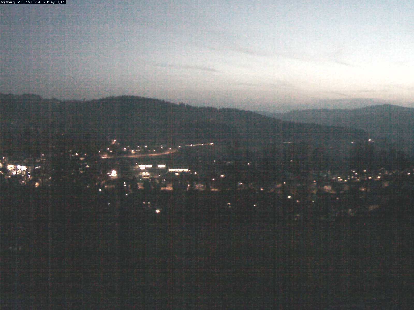 Webcam-Bild: Aussicht vom Dorfberg in Langnau 20140311-190600