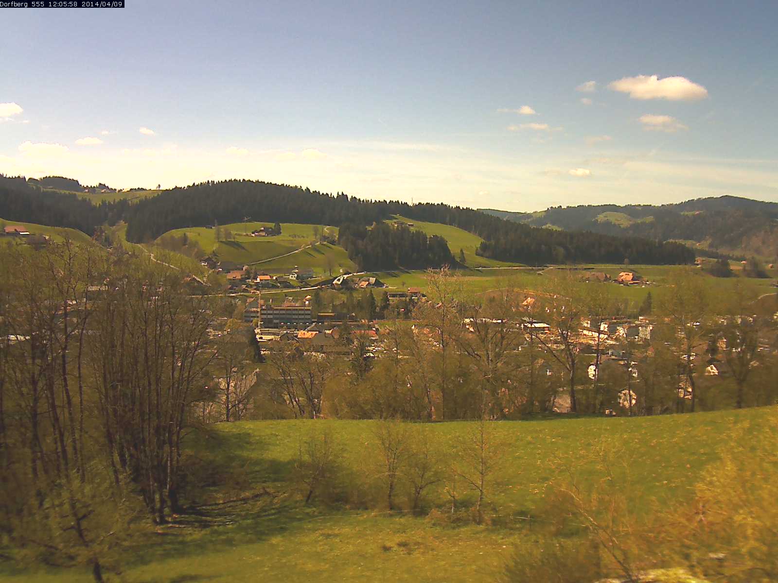 Webcam-Bild: Aussicht vom Dorfberg in Langnau 20140409-120600