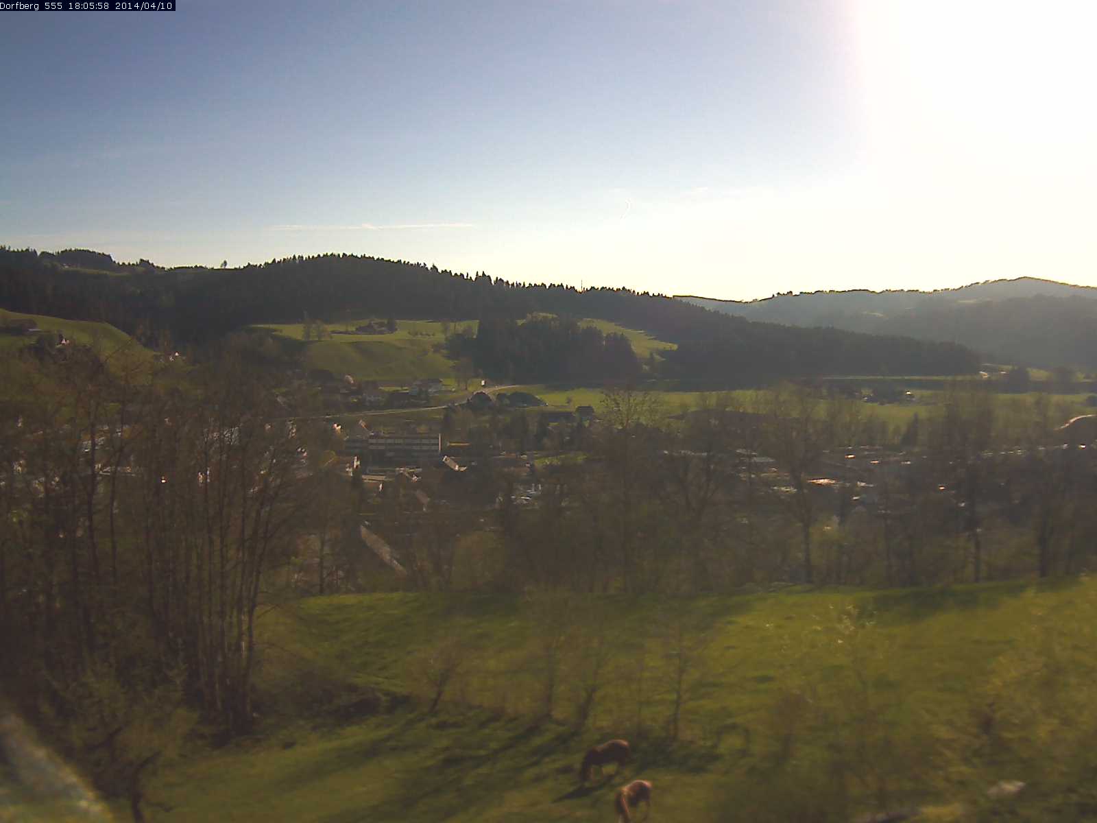 Webcam-Bild: Aussicht vom Dorfberg in Langnau 20140410-180600