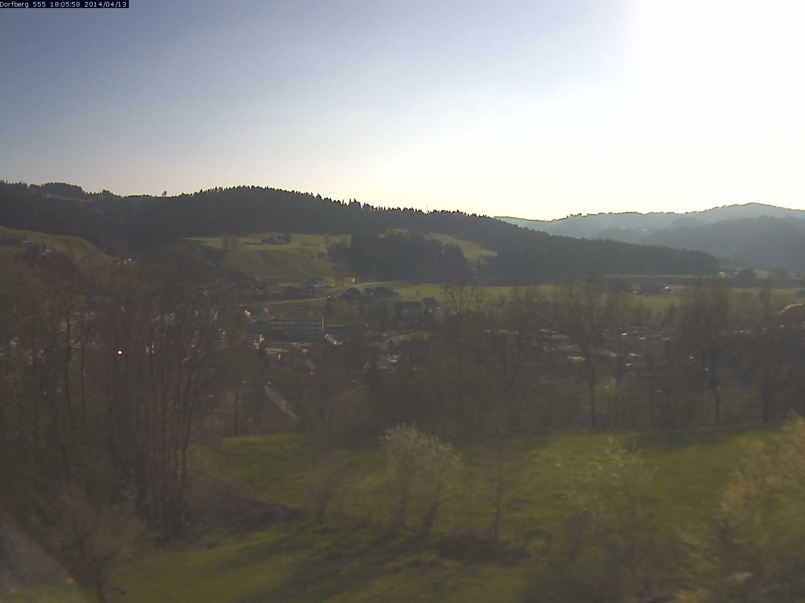 Webcam-Bild: Aussicht vom Dorfberg in Langnau 20140413-180600