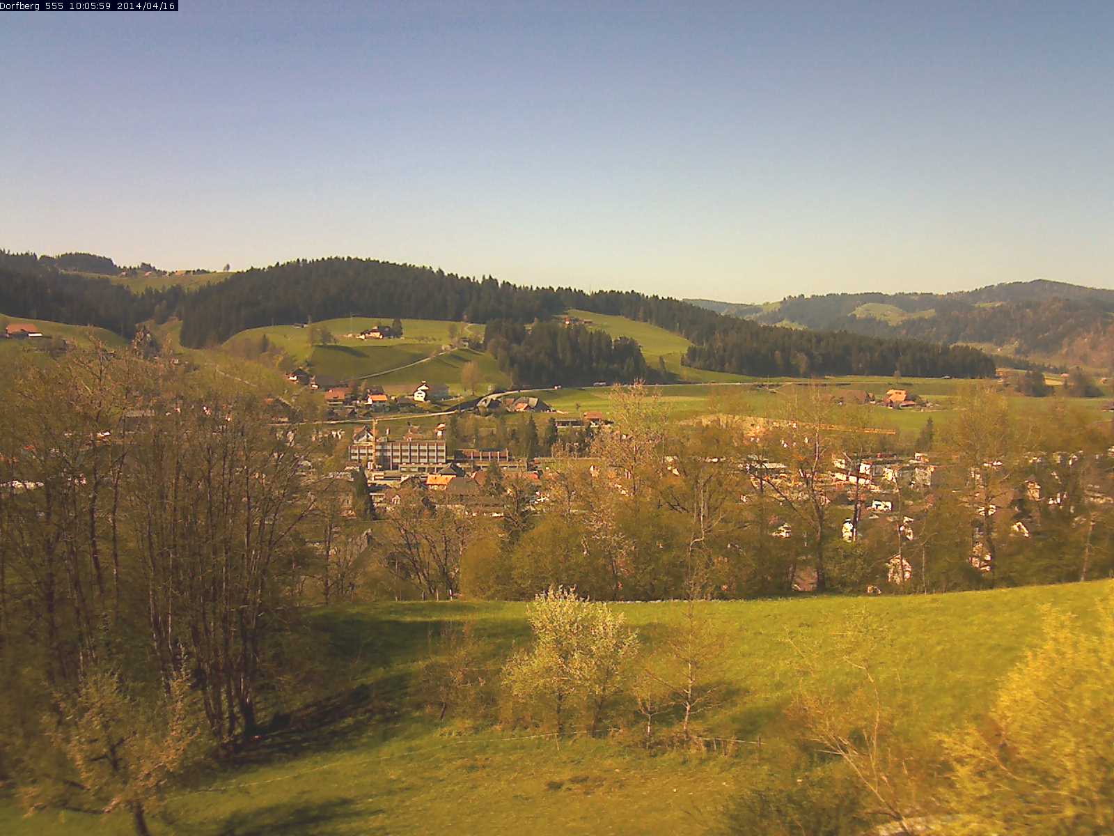 Webcam-Bild: Aussicht vom Dorfberg in Langnau 20140416-100600