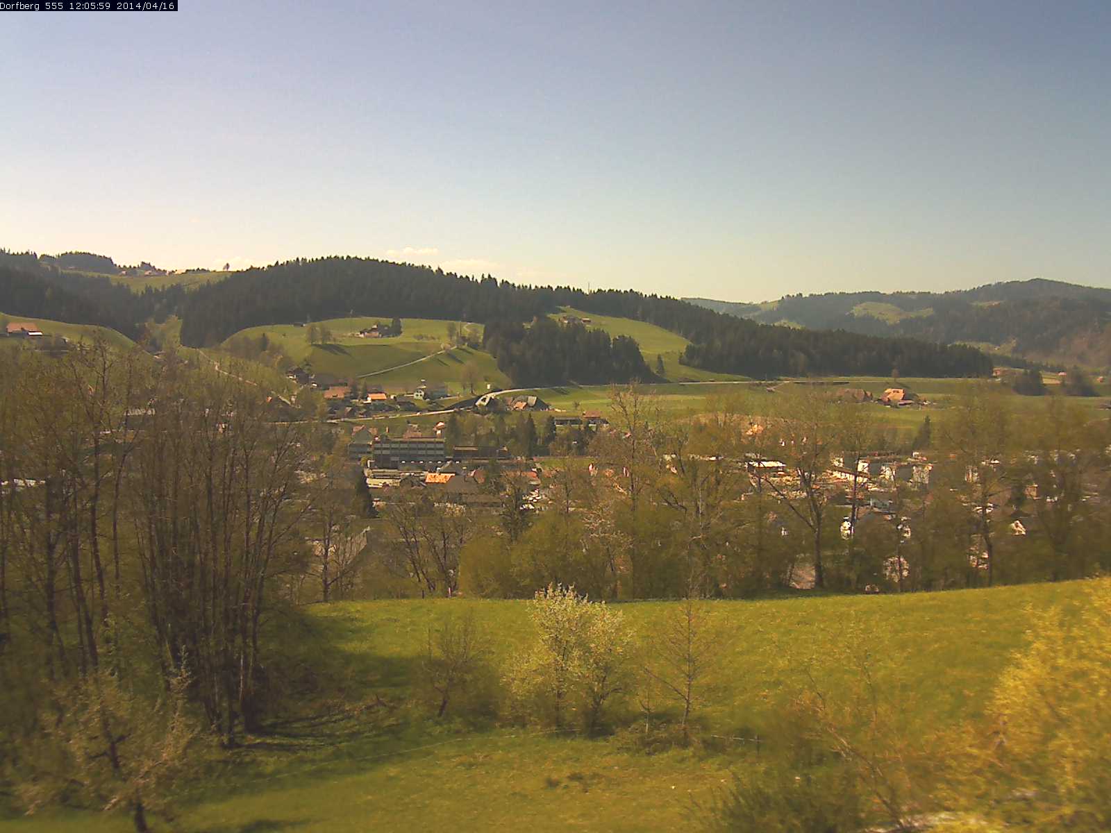 Webcam-Bild: Aussicht vom Dorfberg in Langnau 20140416-120600