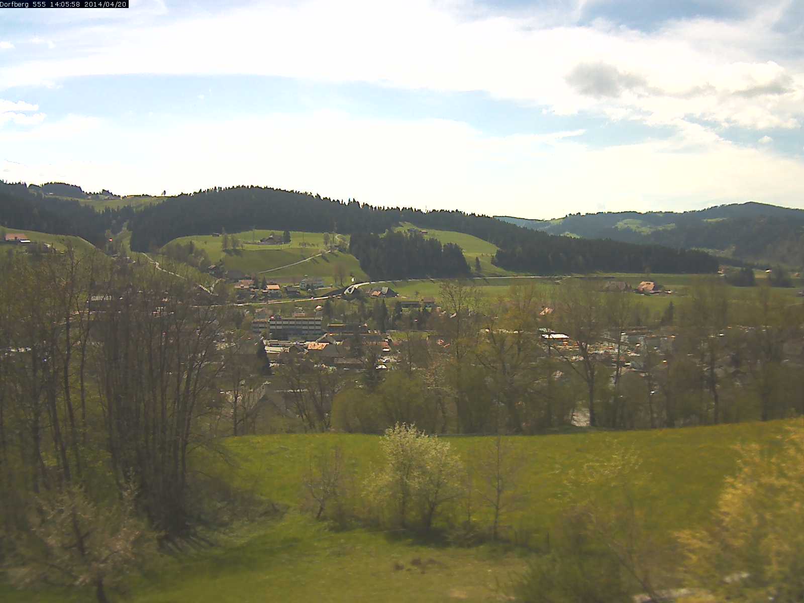 Webcam-Bild: Aussicht vom Dorfberg in Langnau 20140420-140600