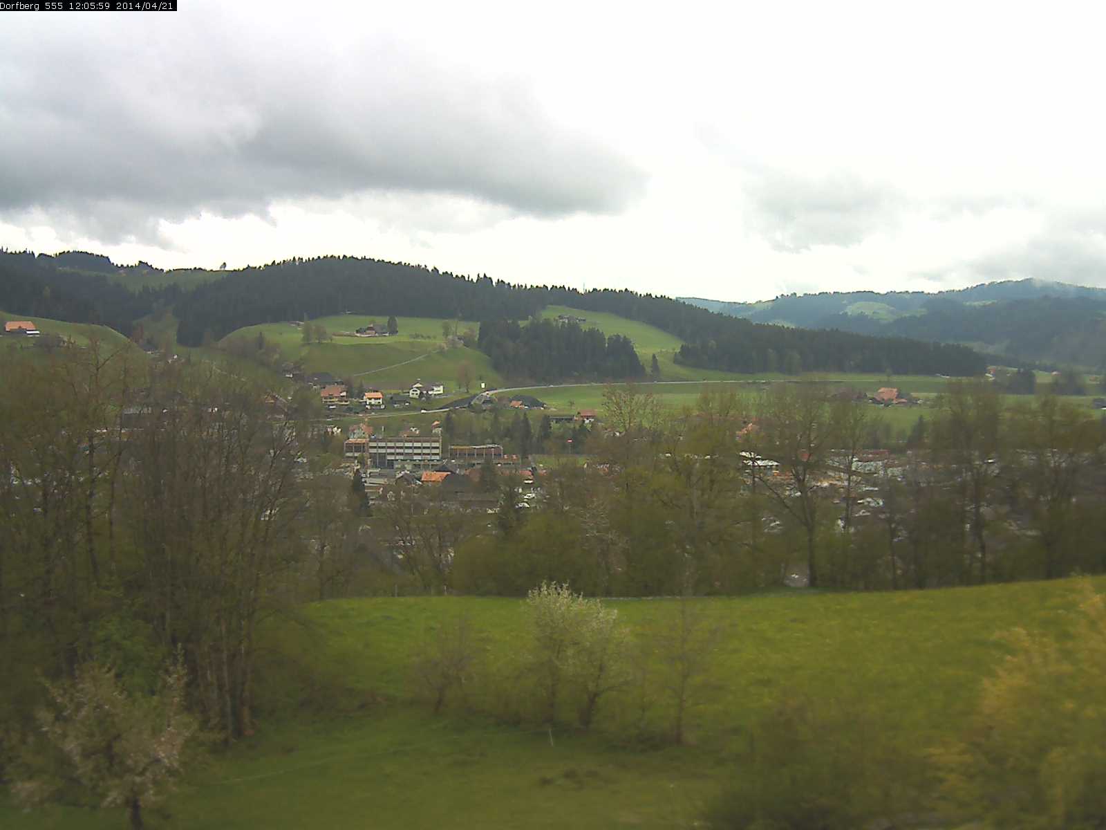 Webcam-Bild: Aussicht vom Dorfberg in Langnau 20140421-120600
