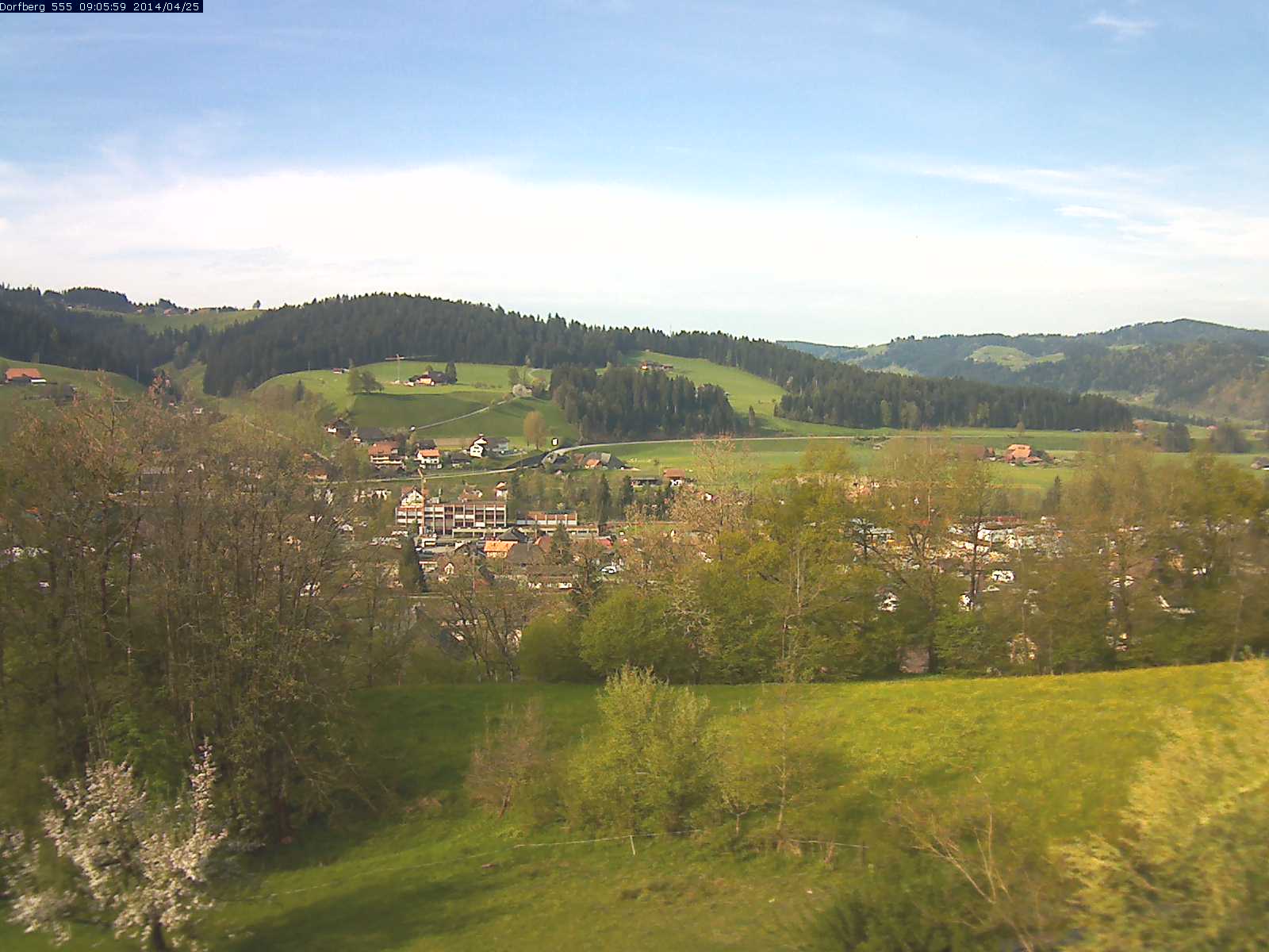 Webcam-Bild: Aussicht vom Dorfberg in Langnau 20140425-090600