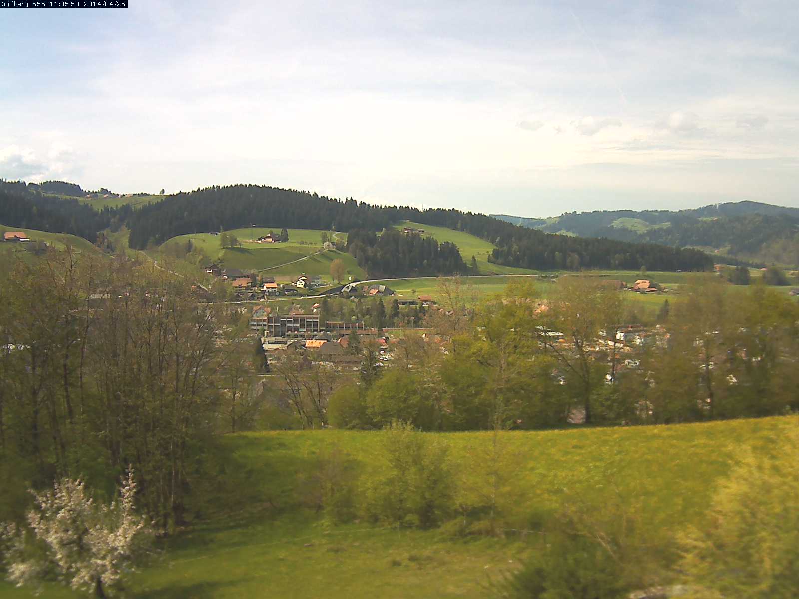 Webcam-Bild: Aussicht vom Dorfberg in Langnau 20140425-110600