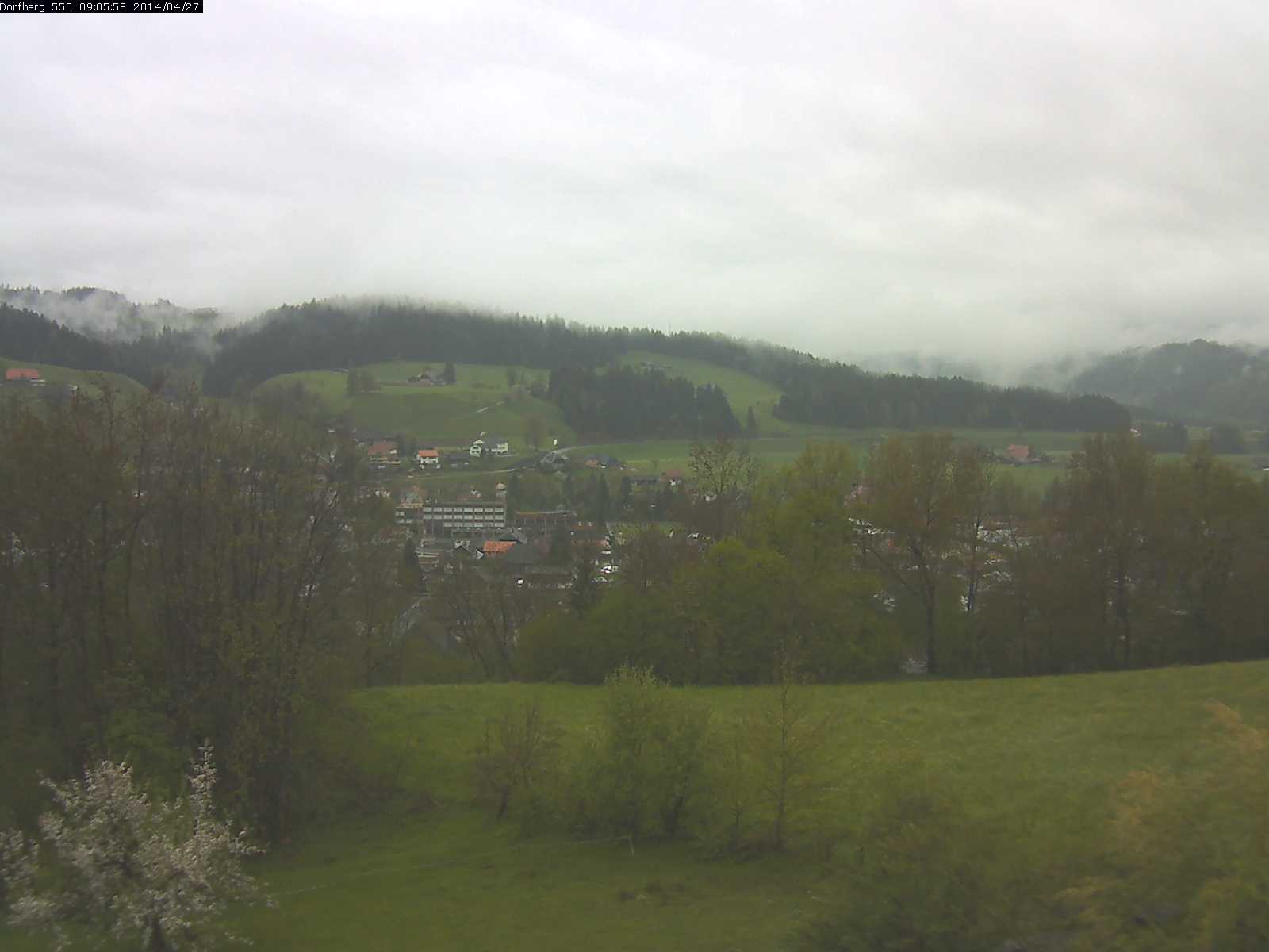 Webcam-Bild: Aussicht vom Dorfberg in Langnau 20140427-090600