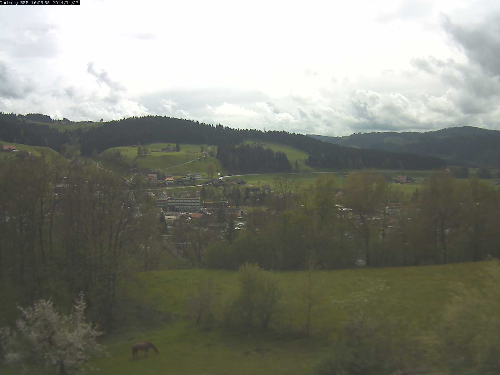 Webcam-Bild: Aussicht vom Dorfberg in Langnau 20140427-160600